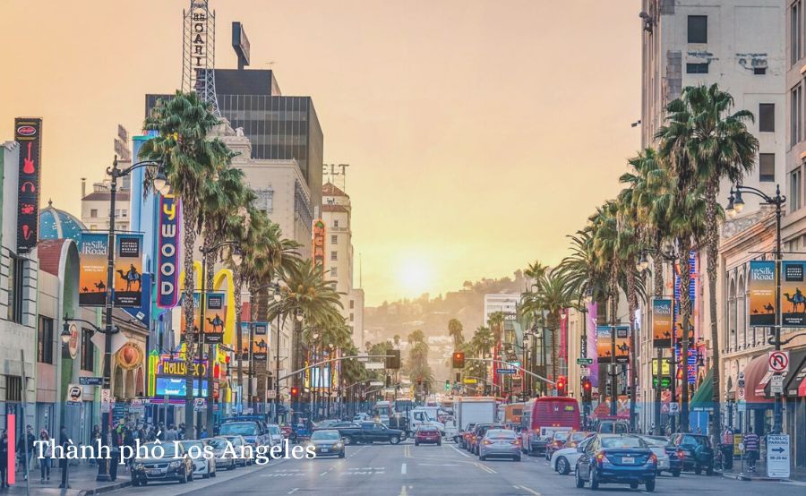 Thành phố Los Angeles nằm ở phía Nam của bang California - Mỹ