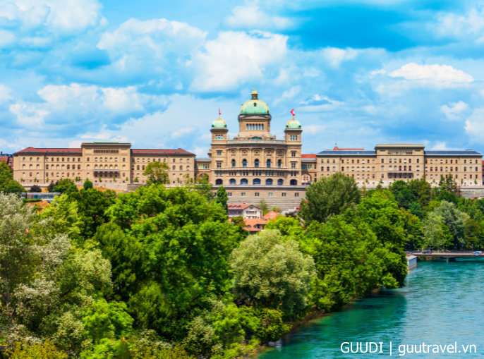 Thủ đô Bern - cổ kính và bình lặng giữa lòng Thụy Sĩ