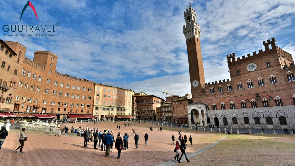 Phố cổ Siena