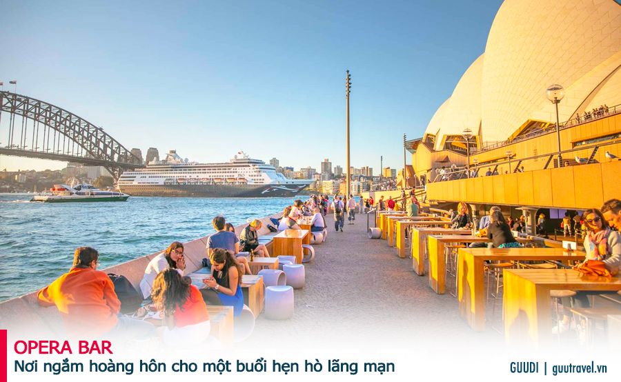 Opera Bar - nơi ngắm hoàng hôn cho một buổi hẹn hò lãng mạn