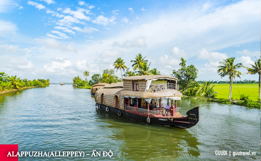 Alleppey, còn được gọi là Alappuzha là một thành phố ở bang Kerala, miền nam Ấn Độ