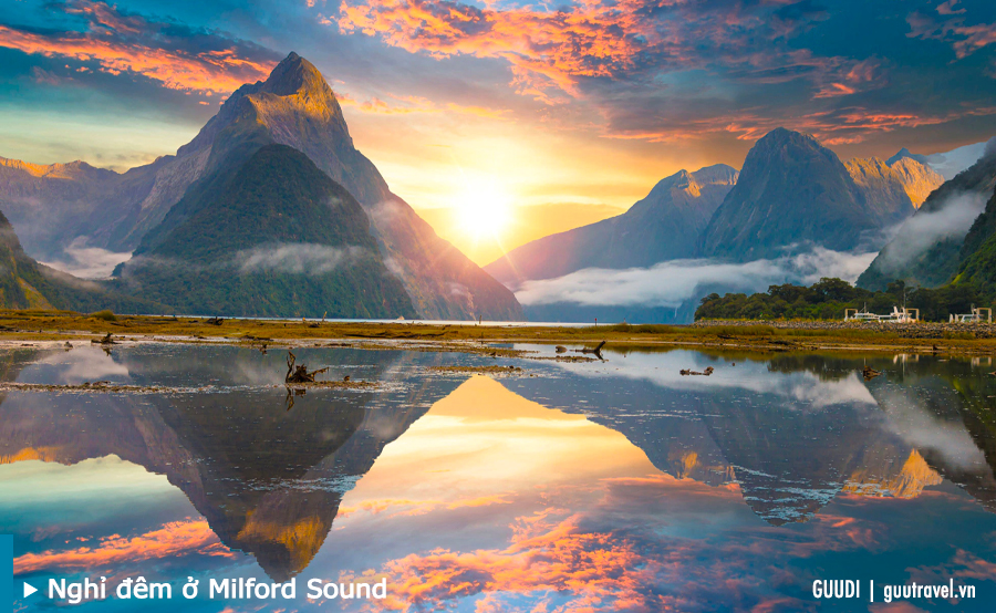 Nghỉ đêm ở Milford Sound