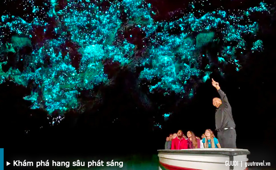 Khám phá hang sâu phát sáng