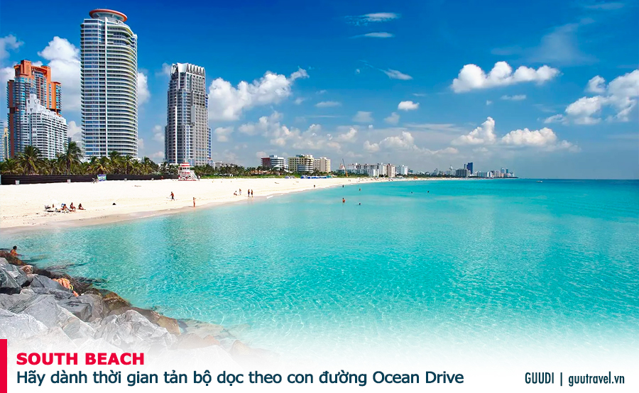 Hãy dành thời gian tản bộ dọc theo con đường Ocean Drive cực kỳ ăn ảnh dọc theo bãi biển