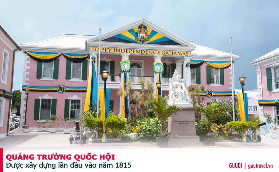 Quảng trường Quốc Hội, được xây dựng lần đầu vào năm 1815