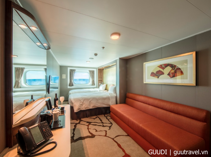 Oceanview Stateroom (Phòng Cửa sổ hướng biển)