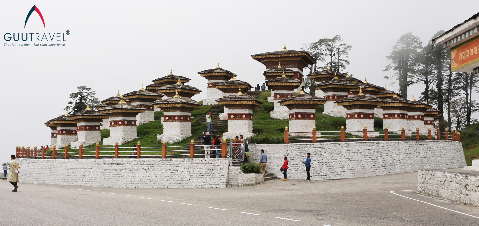 Cổng trời Dochula bhutan