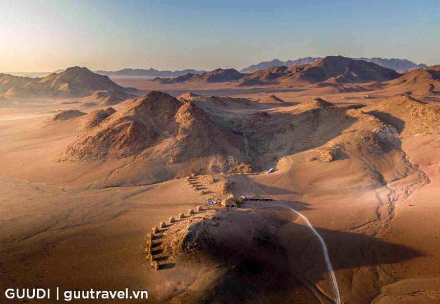 Khách sạn Desert Hills Lodge
