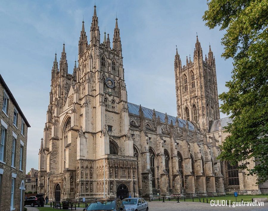 Khám phá thành phố lịch sử Canterbury