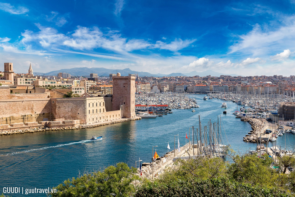 Tour Du thuyền Châu Âu