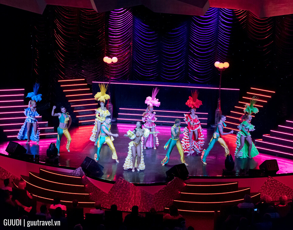 Nhà hát World Theater