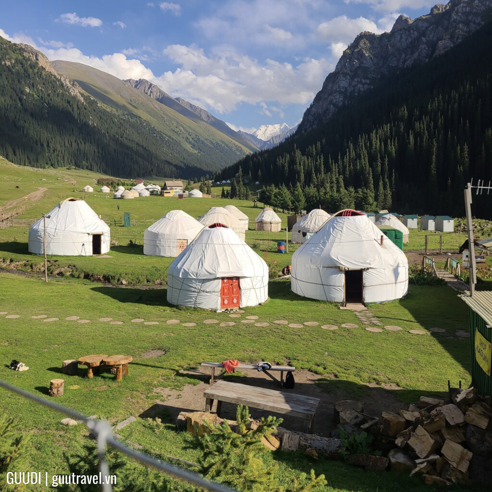 Caravansarai Yurts kazakhstan