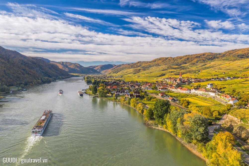 Mùa thu trên sông Danube