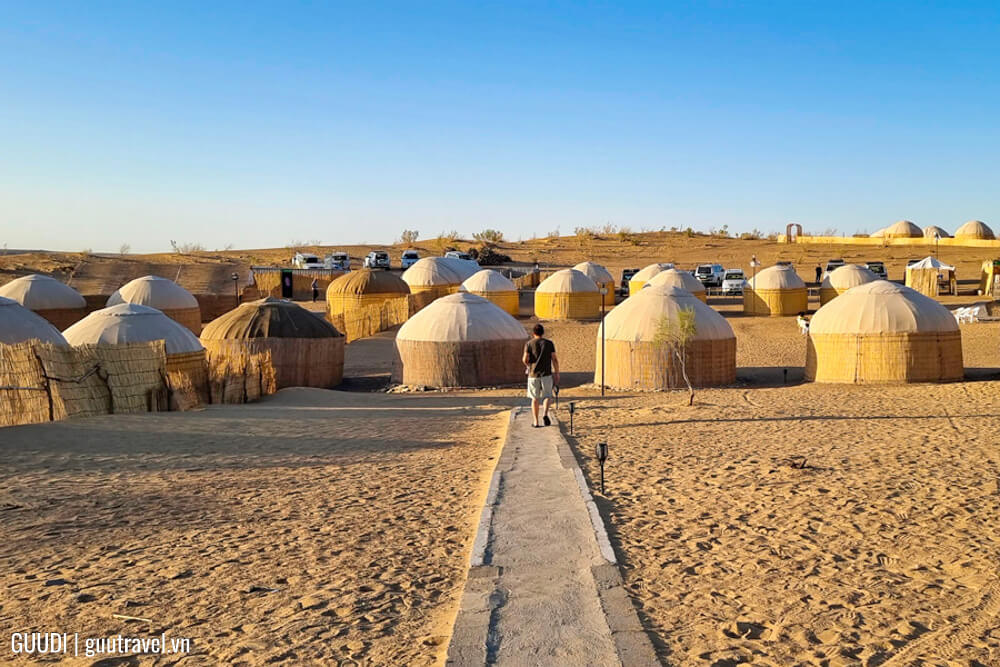 Darvaza Yurt Camp – Gas Crater