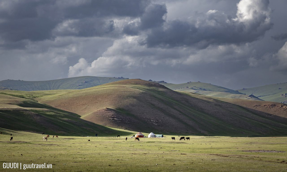 Nomad's Land Song-Kul