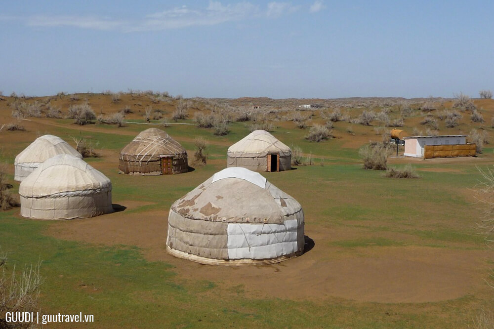 Yurt Camp gần Sarmyshsay Gorge